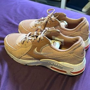 Nike Air Max Women’s 6.5
